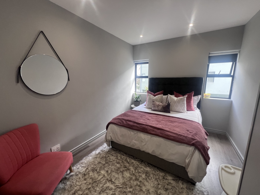 To Let 4 Bedroom Property for Rent in Royal Ascot Western Cape